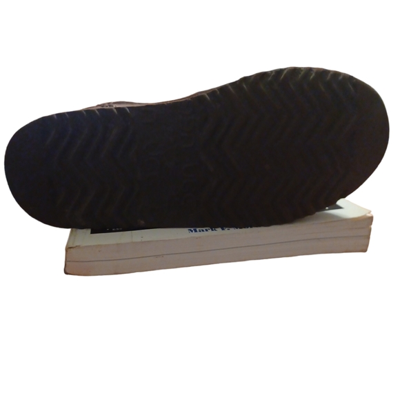 Size 5 Ugg chocolate Sheepskin Boots - Picture 2 of 5